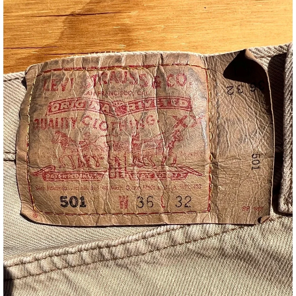 Vintage Levis 501 Tan Khaki Jeans Made in USA Button Fly Straight Leg 36x32